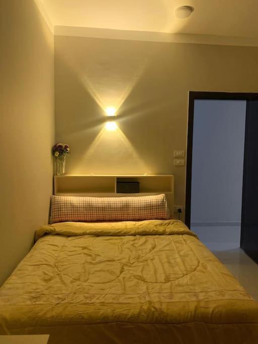 Apartment 2 *